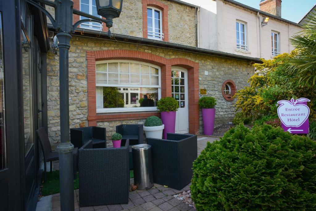 Logis Restaurant L'auberge Normande Hotel 2*